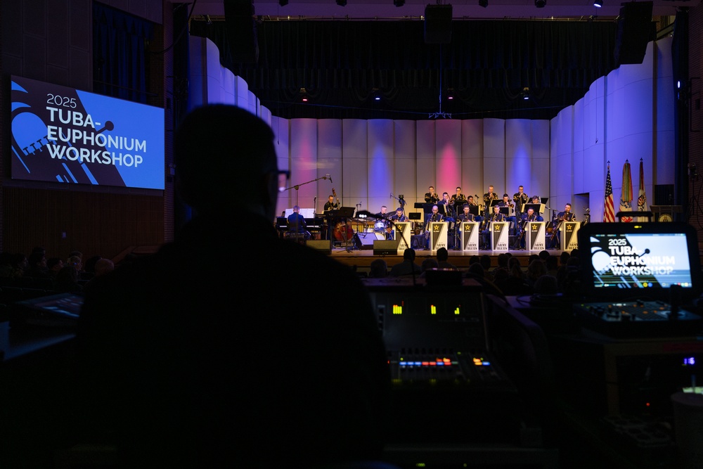 Dr. Marc Dickman performs with The U.S. Army Blues