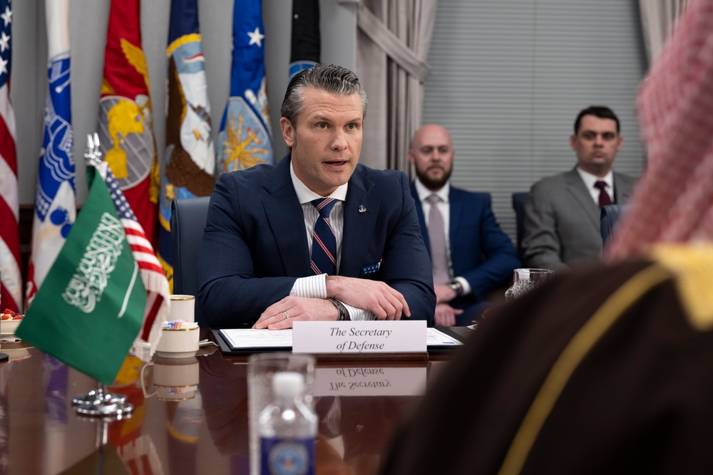 SD Hegseth Hosts Bilateral Exchange with Saudi Arabia MINDEF