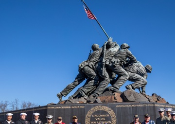 USS Iwo Jima Sailors Mark 80th Anniversary of Seminal Battle of Iwo Jima, Gain Invaluable Insights from ‘Greatest Generation’