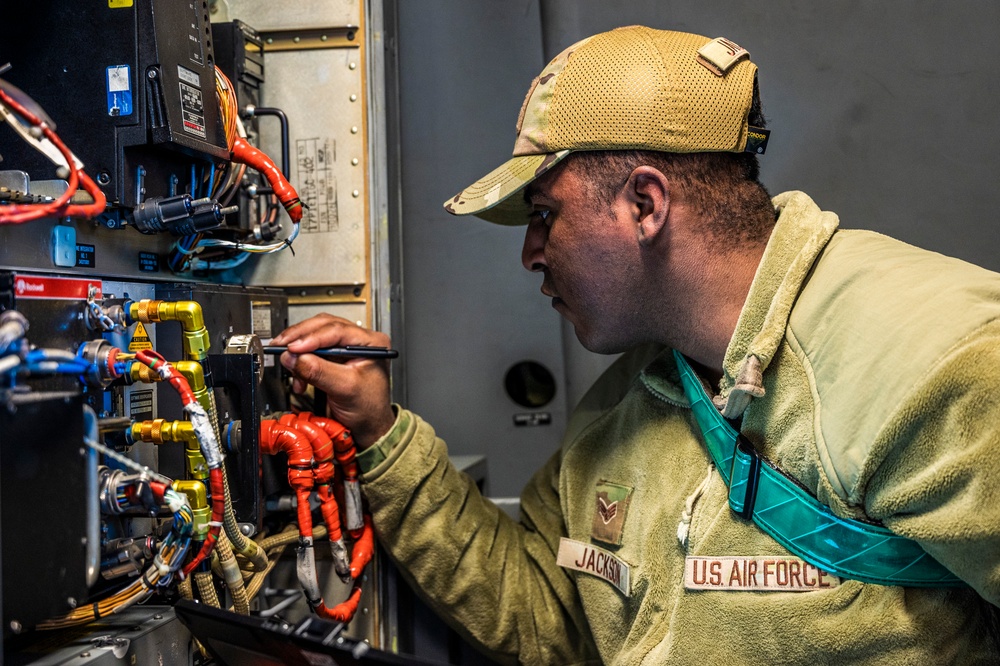 7th EAS Maintainers Keep Aircraft Flying During Exercise Bamboo Eagle 25-1