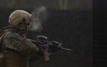 31st MEU Conducts Combat Marksmanship Program Training