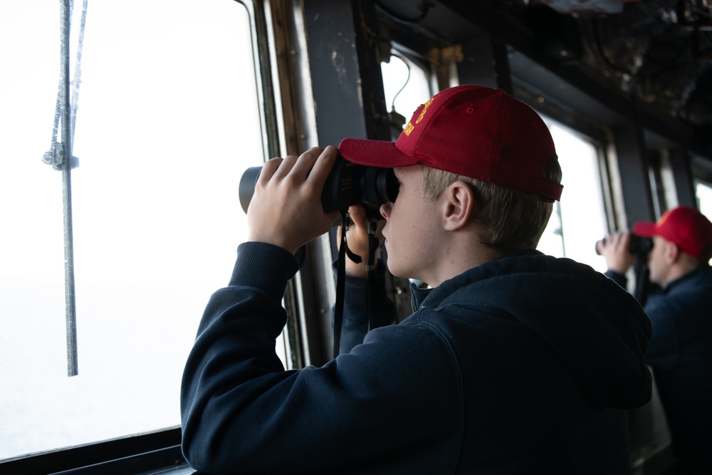 USCGC Polar Star (WAGB 10) visits NSF McMurdo Station during Operation Deep Freeze