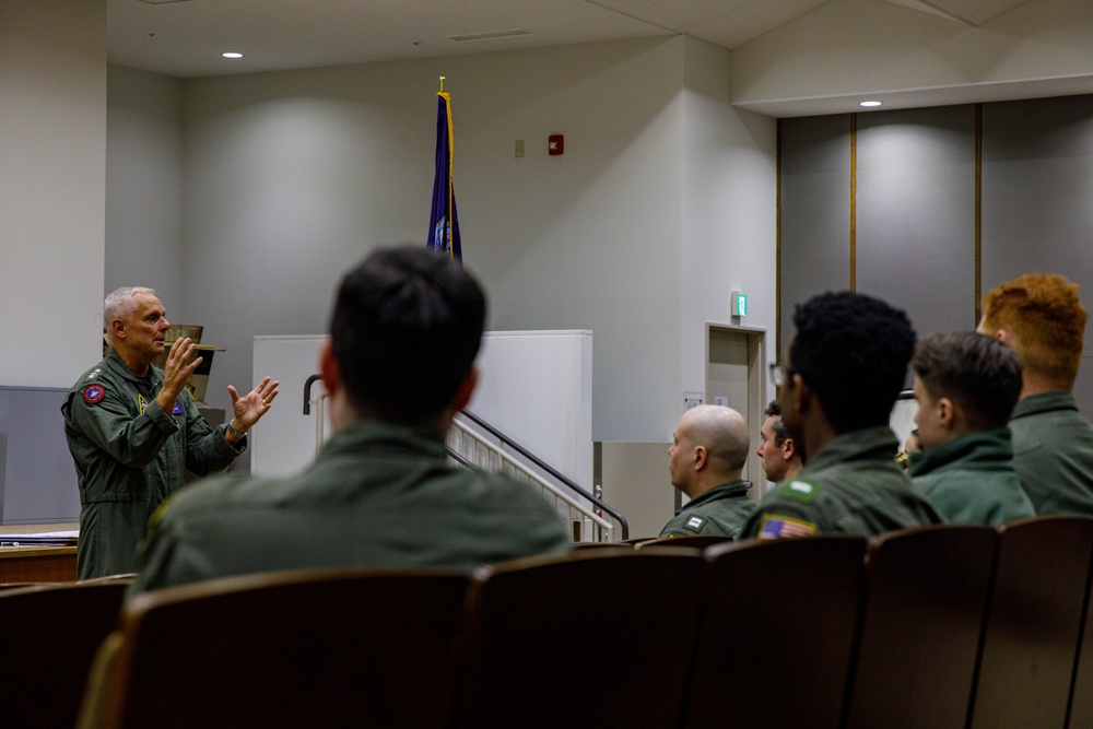 Vice Admiral Daniel Cheever Visits Marine Corps Air Station Iwakuni