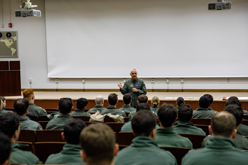 Vice Admiral Daniel Cheever Visits Marine Corps Air Station Iwakuni