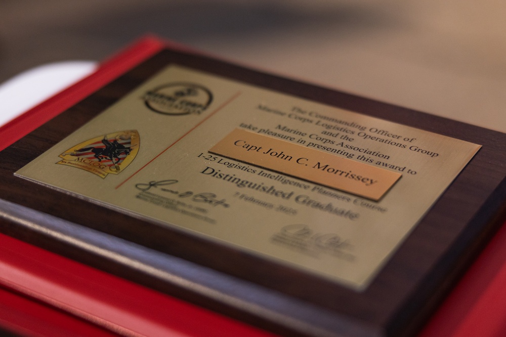 U.S. Marines graduate from Advanced Expeditionary Logistics Course and Logistics Intelligence Planners Course 1-25
