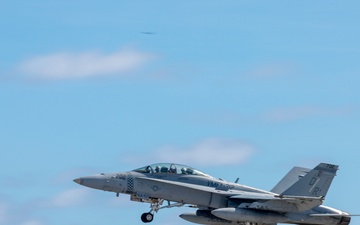 Marine 4th, 5th generation aircraft launch simultaneously during Cope North