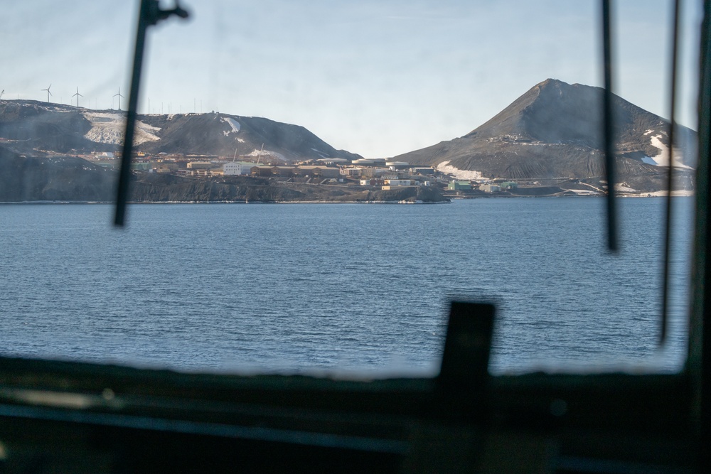 USCGC Polar Star (WAGB 10) visits NSF McMurdo Station during Operation Deep Freeze