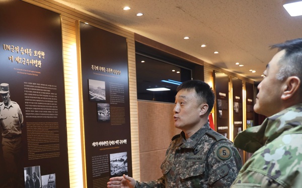 5th LSC Major Support Command capability exchange with the 19th ESC CG