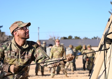 Med Hawks execute EMEDS HRT training