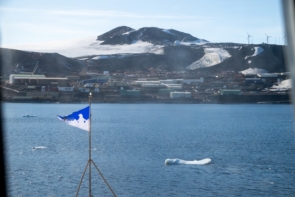 USCGC Polar Star (WAGB 10) visits NSF McMurdo Station during Operation Deep Freeze