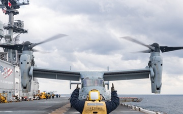 USS America (LHA 6) Conducts Flight Operations