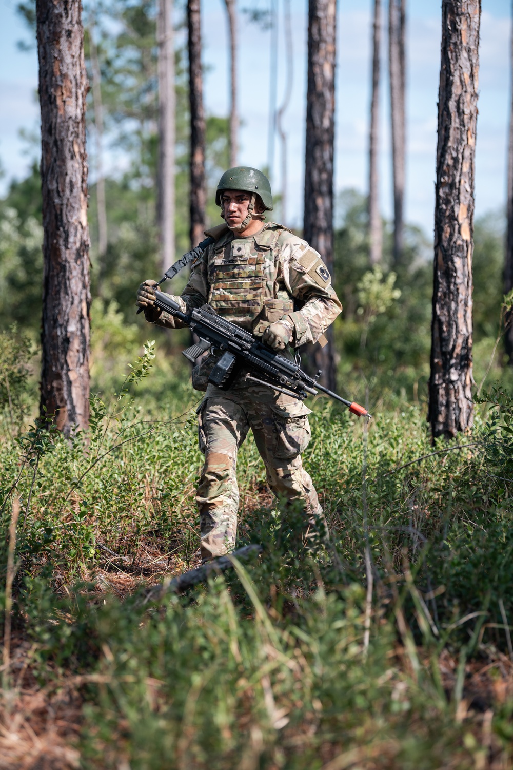 1-124 conducts squad tactics training