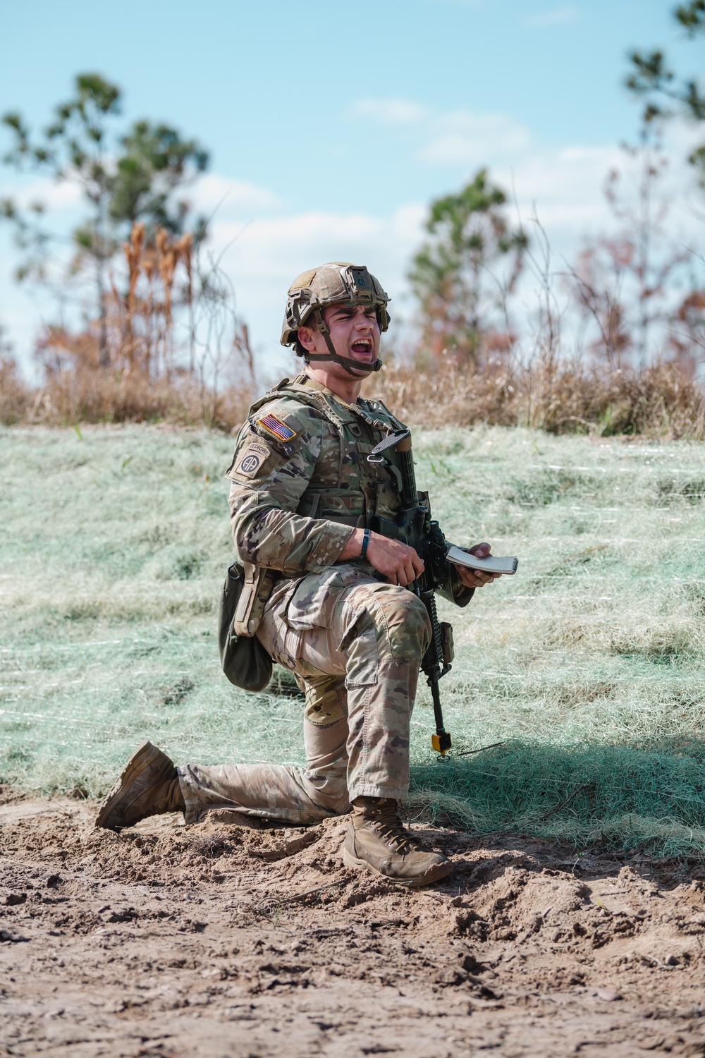 1-124 conducts squad tactics training