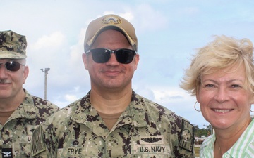 PACFLT Executive Director Visits Naval Base Guam