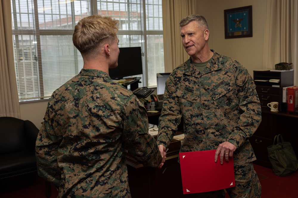Brig. Gen. Collins Awards 3rd MLG Marines and NCOs of the Quarter and Year