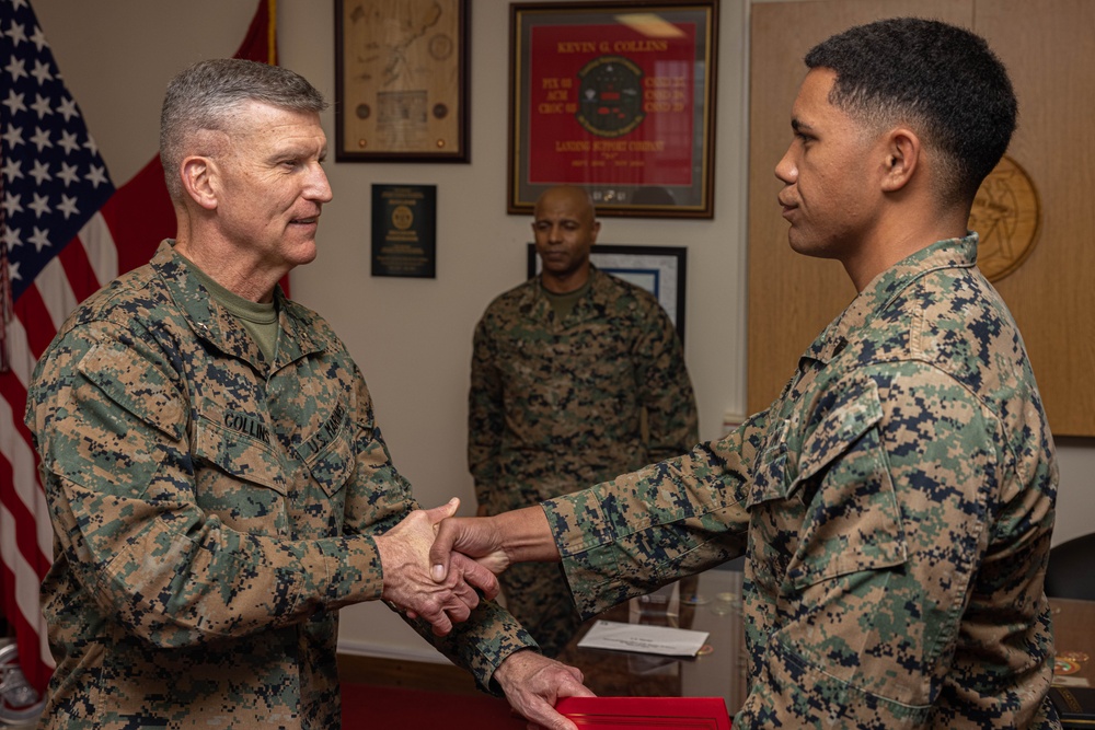 Brig. Gen. Collins Awards 3rd MLG Marines and NCOs of the Quarter and Year