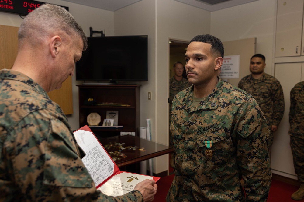 Brig. Gen. Collins Awards 3rd MLG Marines and NCOs of the Quarter and Year