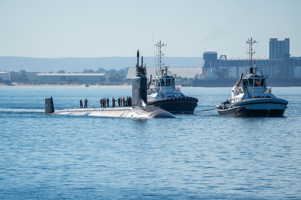 The Virginia-class fast-attack submarine USS Minnesota (SSN 783) arrives at HMAS Stirling, Western Australia, Australia