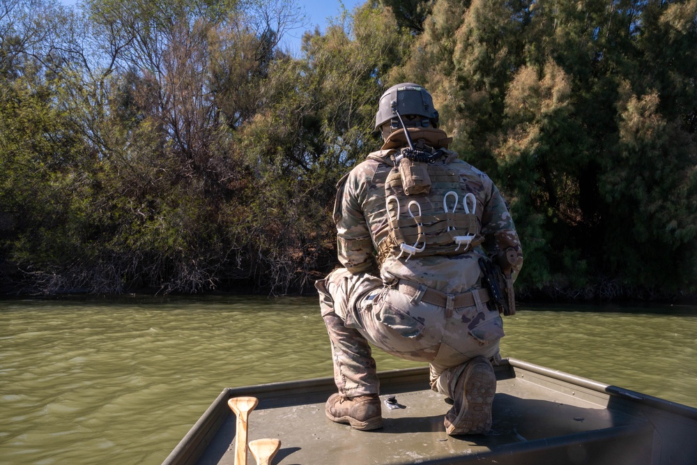 U.S. Guard Soldiers Patrol Texas Border