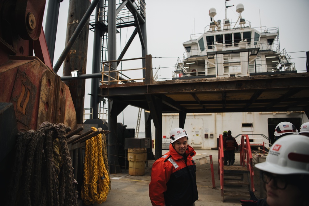 Baltimore District leadership visits DV Avalon during Baltimore Harbor and channels maintenance dredging