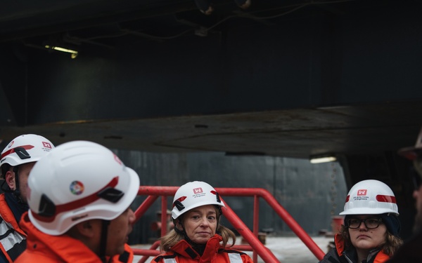 Baltimore District leadership visits DB Avalon during Baltimore Harbor and channels maintenance dredging