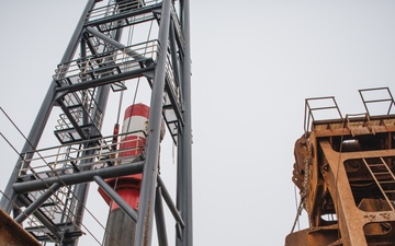 Baltimore District leadership visits DB Avalon during Baltimore Harbor and channels maintenance dredging