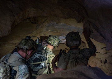 DM’s Special Warfare Airmen conduct a cave search and rescue exercise