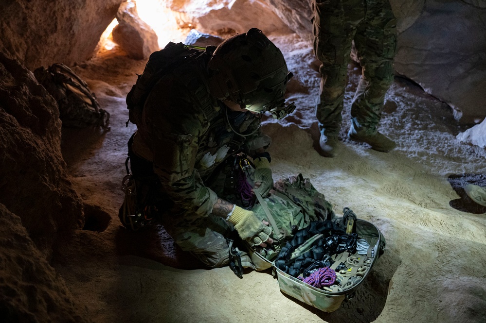 DM’s Special Warfare Airmen conduct a cave search and rescue exercise