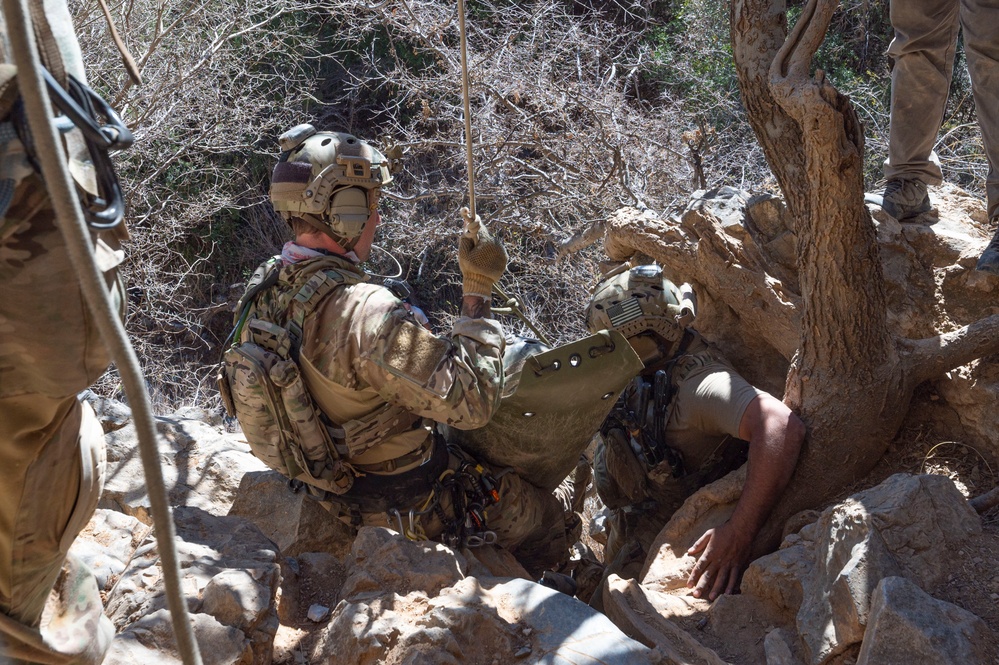 DM’s Special Warfare Airmen conduct a cave search and rescue exercise