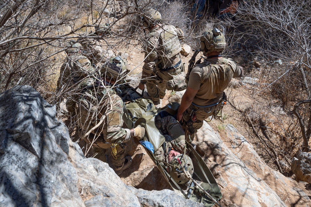 DM’s Special Warfare Airmen conduct a cave search and rescue exercise