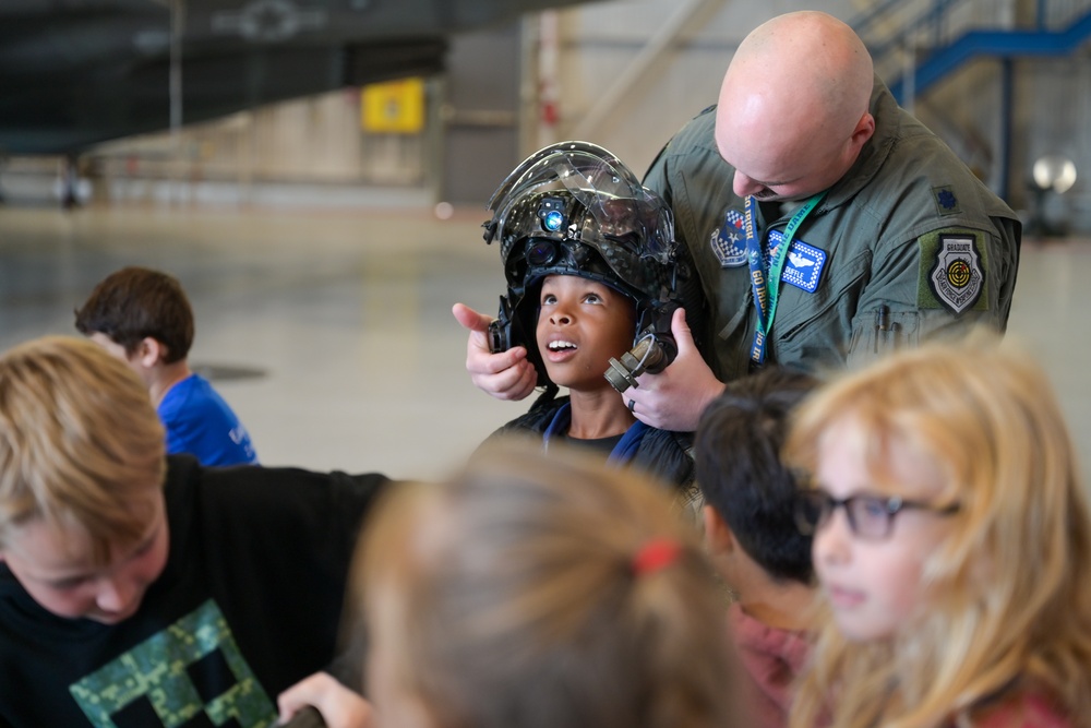 Eglin Elementary tour inspires next generation