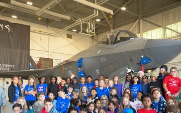 Eglin Elementary tour inspires next generation