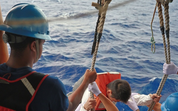 Coast Guard transfers 23 aliens to Bahamas