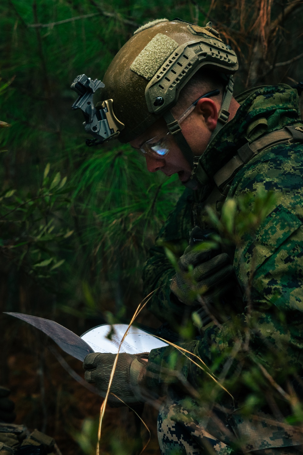 U.S. Marines Attending an EHIT Course Conduct Patrol Evaluations