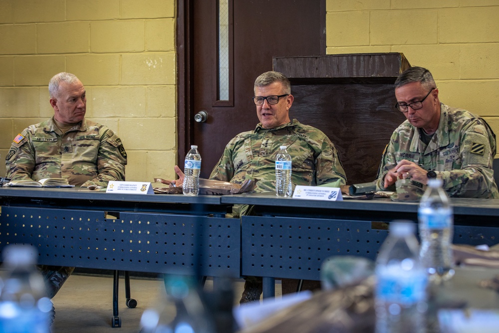 General James Rainey visits Fort Stewart