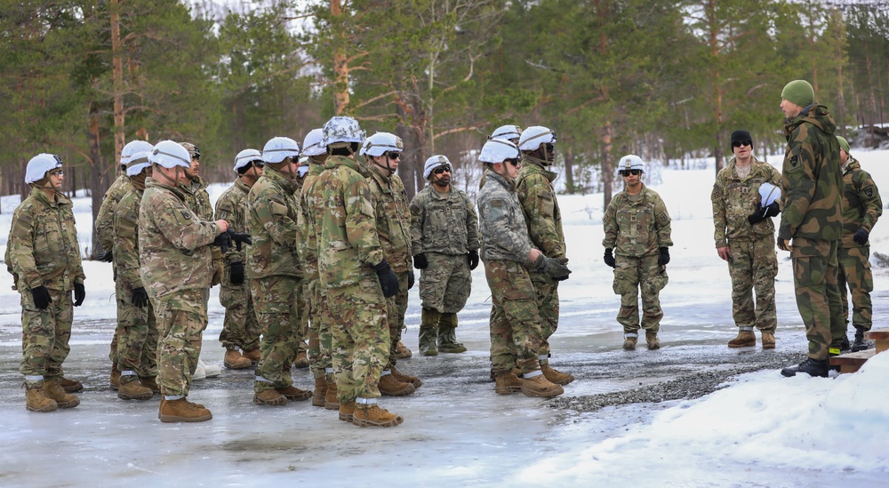 41st Field Artillery Brigade Soldiers conduct arctic drivers training course led by Norwegian Army during Joint Viking 25