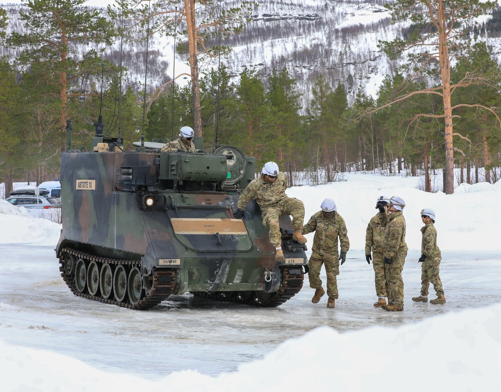 41st Field Artillery Brigade Soldiers conduct arctic drivers training course led by Norwegian Army during Joint Viking 25