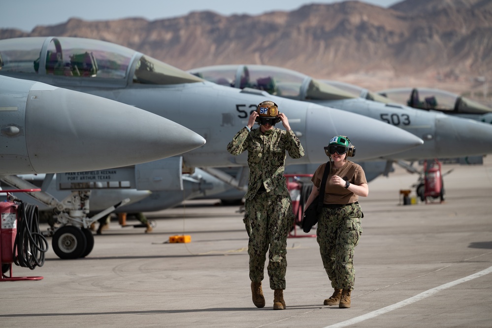 US Navy at Red Flag-Nellis 25-1