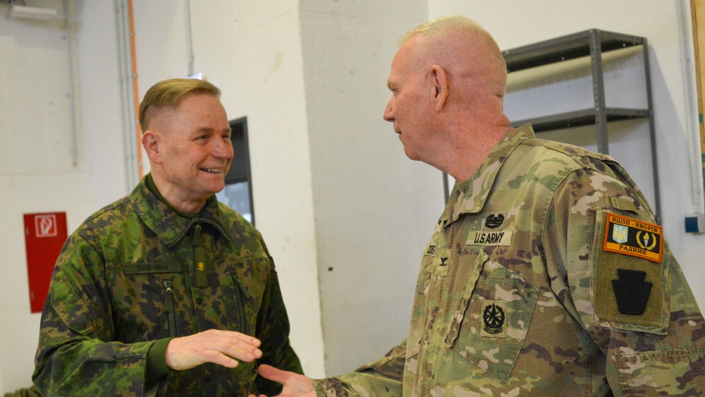 Finnish Army General visits JMTG-U