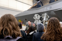 419th Fighter Wing hosts School tour of the F-35