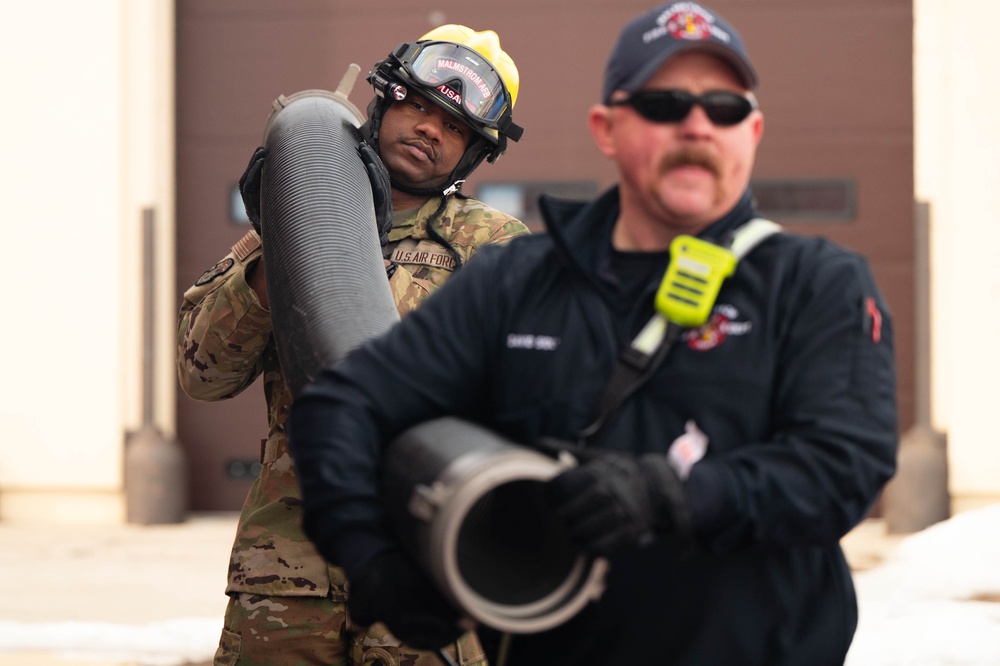 Malmstrom Fire Department conducts reservoir training