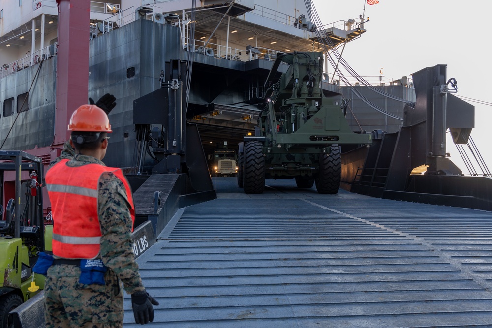 Freedom Banner 25: 3rd MLG Conducts MPF Offload