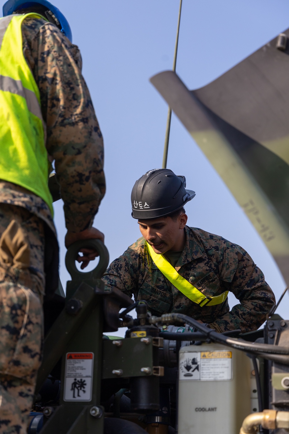 Freedom Banner 25: 3rd MLG Conducts MPF Offload