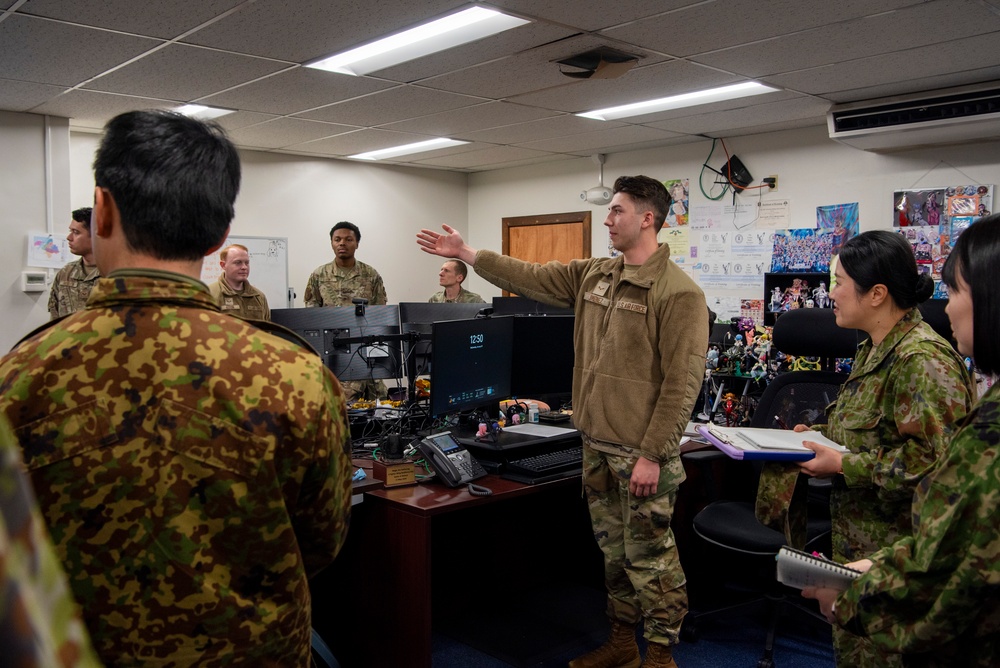 JGSDF English Tour Strengthens U.S.-Japan Ties
