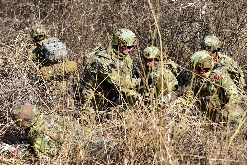 1-2 SBCT conducted CALFEX training at RLFC