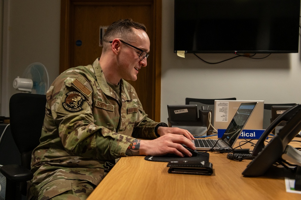 ReaDy Airman: SSgt Phillip Schopmeyer