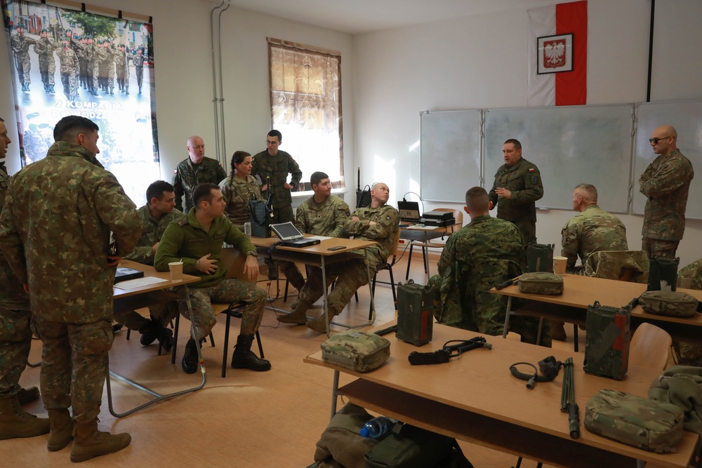 U.S., Romanian and Polish soldiers train to enhance radio interoperability