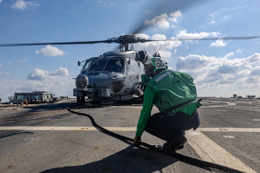 DDG 114 Flight Operations with HSM 49.4
