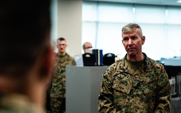 Firsthand Glimpse at Non-kinetic Cyberspace Capabilities: The 39th Commandant of the Marine Corps Visits Marine Corps Information Command