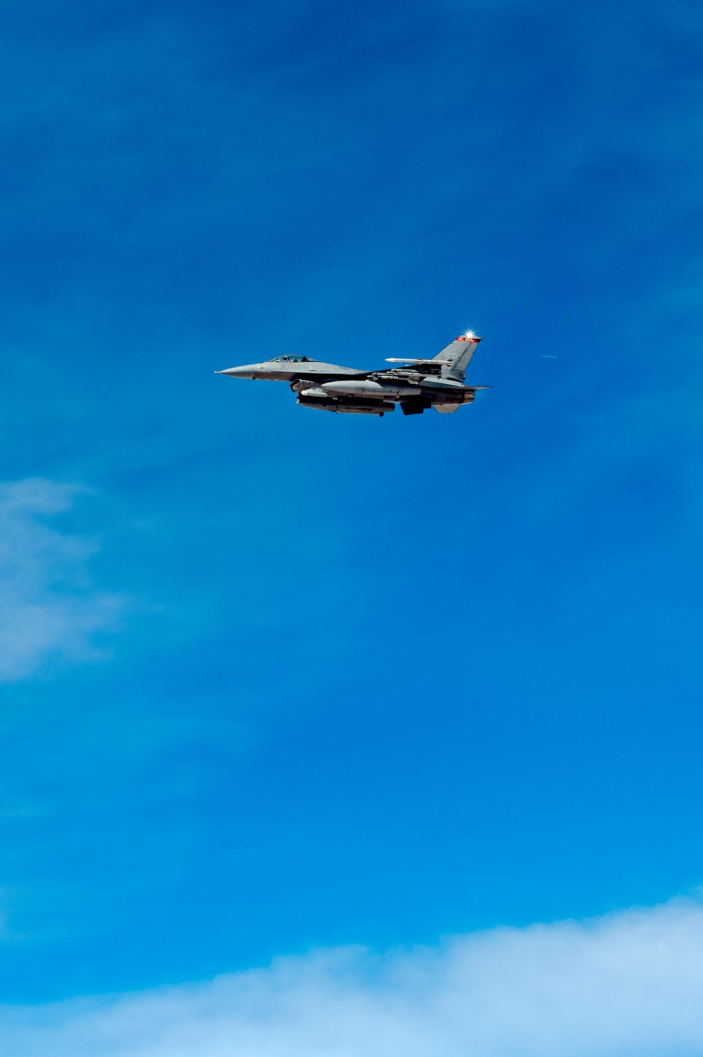 F-16 Fighting Falcons keep watch over CENTCOM AOR from the sky